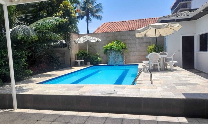 Canto do Forte House | Single storey house in Canto do Forte with swimming pool, barbecue, close to the beach.