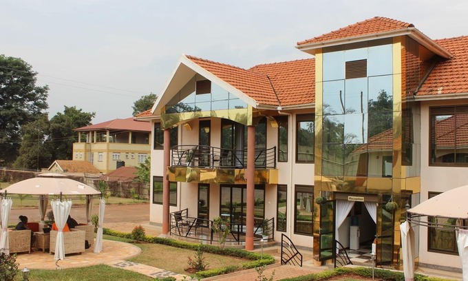 Jinja Hotel | Signature Hotel Apartments