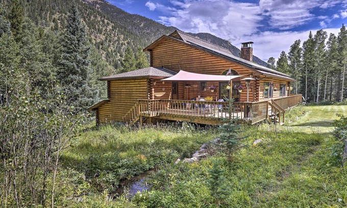 Silver Plume House | Silver Plume Mountain Haven with Views & Deck!