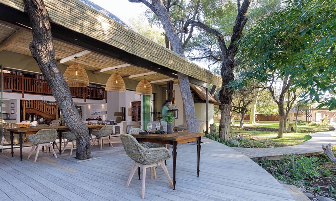 Thorny Bush Game Reserve Cabin | Simbavati Amani