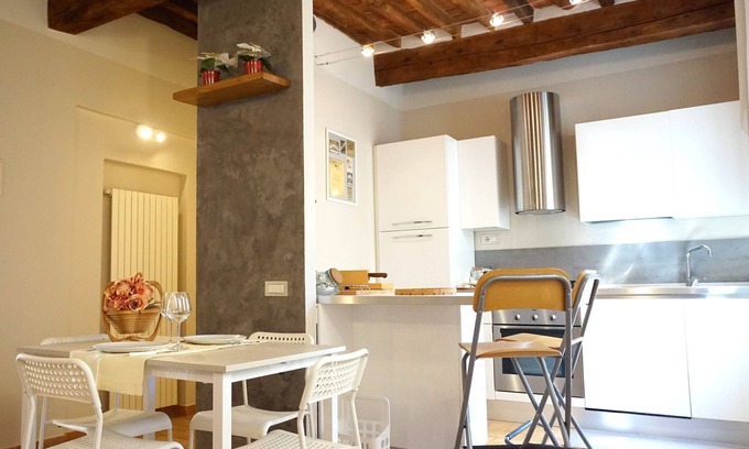 Lucca Historical Center Apartment | Simonetta Apartment - Two Bedroom Apartment, Sleeps 3