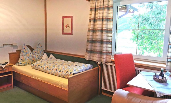 Tannheim Apartment | Single room EINSTEIN - Pension Tannheim - Family Kleiner and Neumann