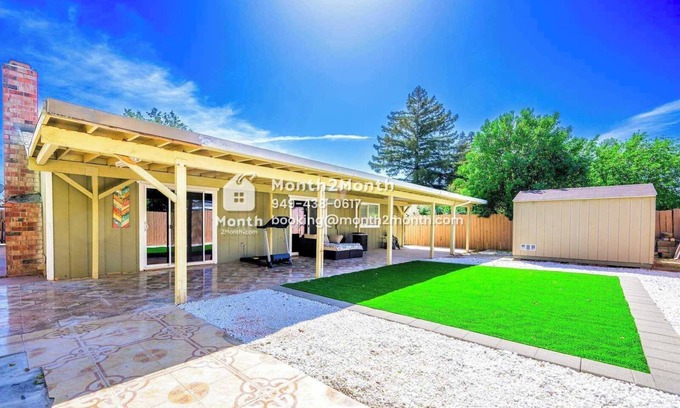 Southwestern Sacramento House | Single-Story family|Spacious Backyard for Pets|Cozy 4B2B|Newly Renovated #42372