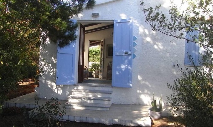 Santa Teresa di Gallura House | SINGLE villa with garden Villaggio Rena Majore (OT) SANTA TERESA