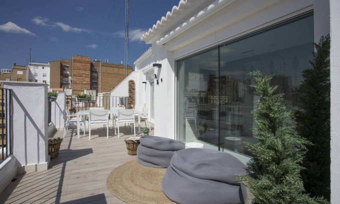 Valencia City Centre Apartment | SingularStays Mercado Central XII