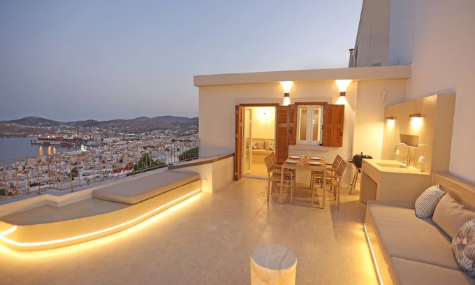 Ermoupoli House | Siroa View | Where Sea Meets Sky