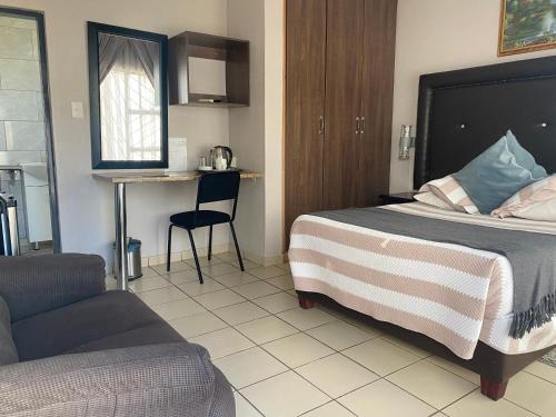 KwaMhlanga House | Sisonke Guest House