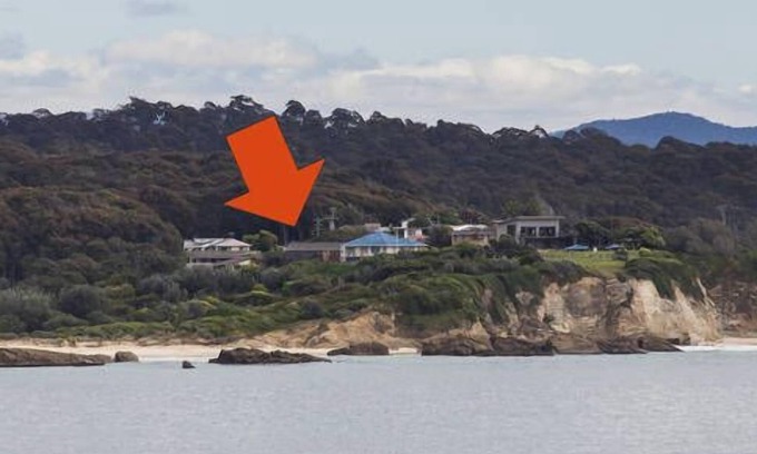 Bermagui Cottage | Situated on a headland- Captivating views-Pet friendly-A memorable experience