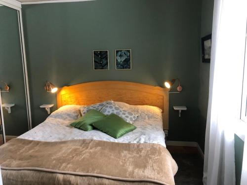 Fransta Apartment | Sjönära lägenghet på landet