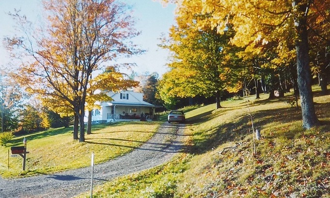 Ouaquaga House | Ska'no'ne -Peaceful Living 1-bedroom house with central HVAC & WiFi on 13+ acres