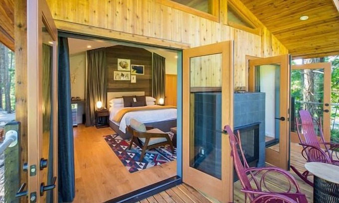 Stevenson House | Skamania Lodge! Onsite Pool, Golf, Spa, Hot Tubs!