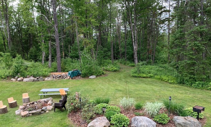 Mount Holly House | SKI, GOLF, SNOWMOBILE, HIKE, BIKE, RELAX, REPEAT