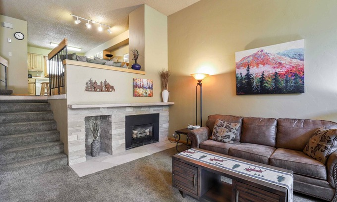 Peak 9 House | Ski-In/Out Cedars Chalet-2BR and Close to Everything