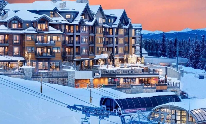 Breckenridge Resort | Ski In/Out! Easy Access-1 Bedroom Breckenridge Master-1.5 Baths-Sleeps 4