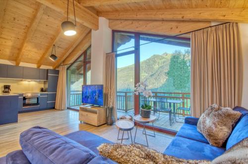 Kaprun House | Ski-in Ski-out Chalet Maiskogel 17C - by Alpen Apartments