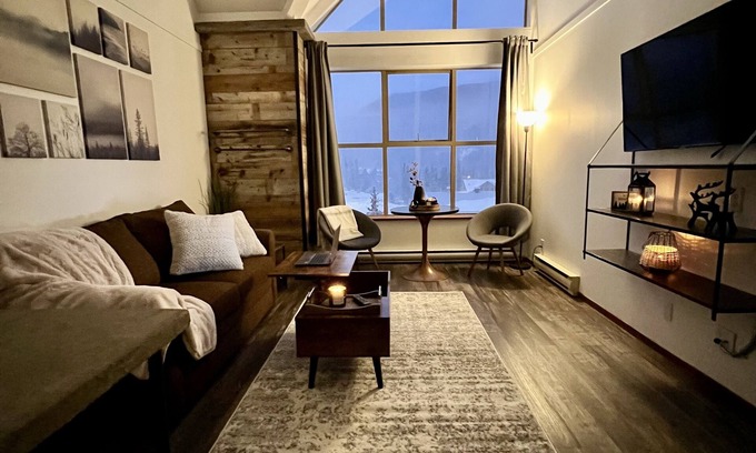 Okanagan-Similkameen Condo | Ski-In Ski-Out Loft at the base of Apex Mountain in the heart of the Village.