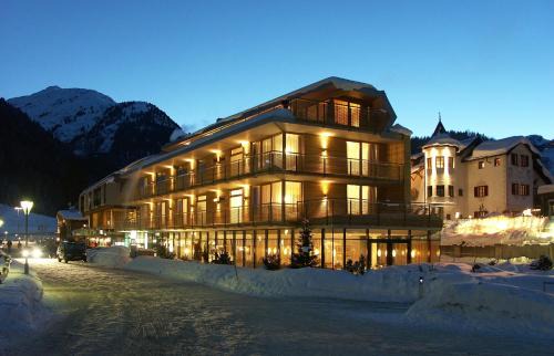 Sankt Anton am Arlberg Hotel | Skihotel Galzig B&B