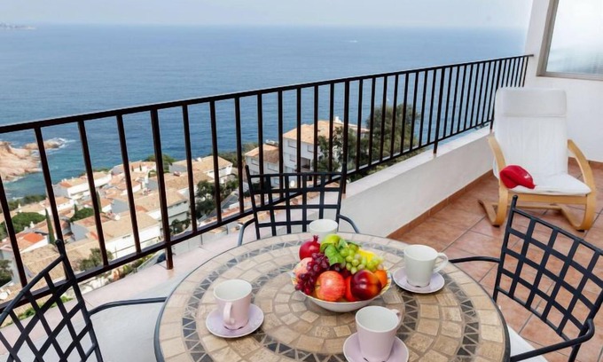 Salionc Apartment | Sky Bleu by Interhome