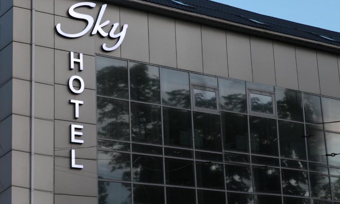 Dnipro Hotel | Sky Hotel