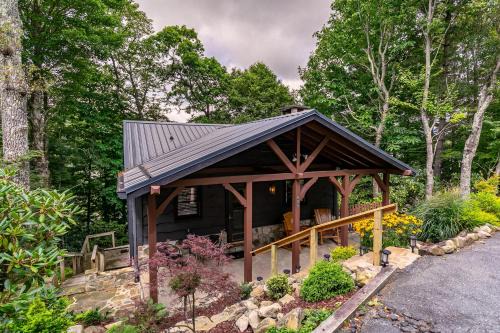 Blowing Rock House | Sky Laurel Cottage