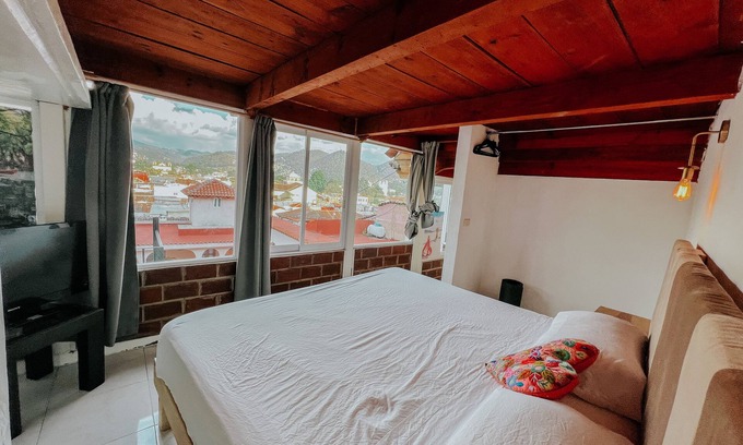 De La Merced Apartment | SKY VIEW CENTER | fast wifi - best view