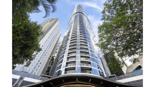 Brisbane Central Business District Apartment | Sky Tower hosted by AAB