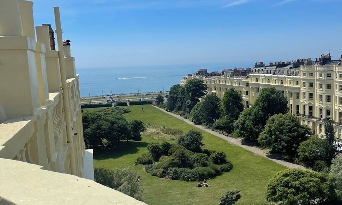Brighton Apartment | Sky View Apartment with the best view in Brighton by MyHolidayLet