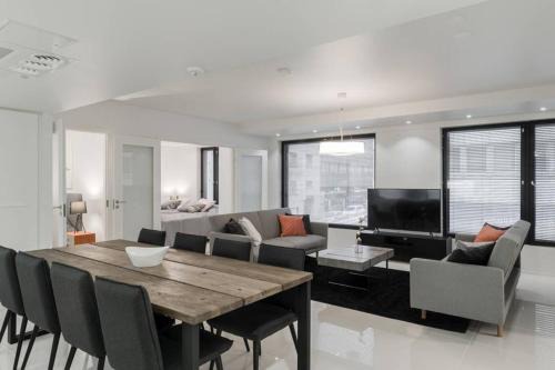 Kamppi Apartment | Sleek and Spacious 3 BR Apartment in City Centre