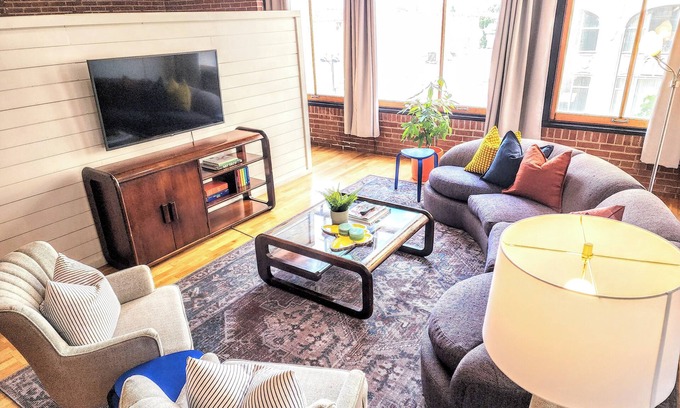 Downtown West Apartment | Sleep 8 DWTN Loft-Walk to Convention Ctr & Sights