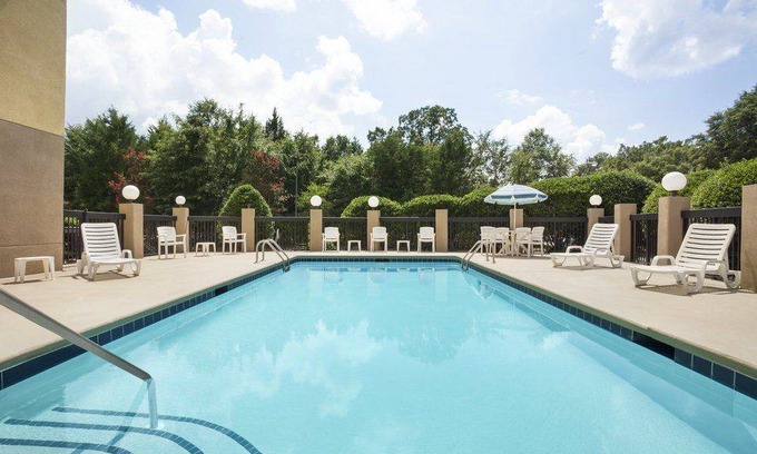 Fort Mill Hotel | Sleep Inn Fort Mill near Carowinds Blvd