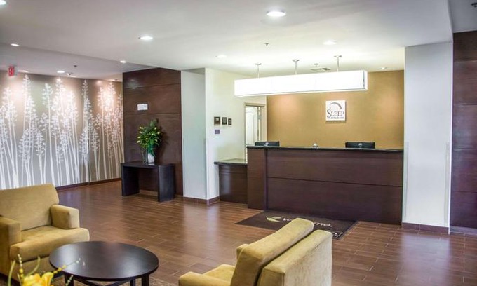 Center Hotel | Sleep Inn & Suites Center