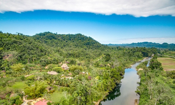Good Living Camp Resort | Sleeping Giant Rainforest Lodge