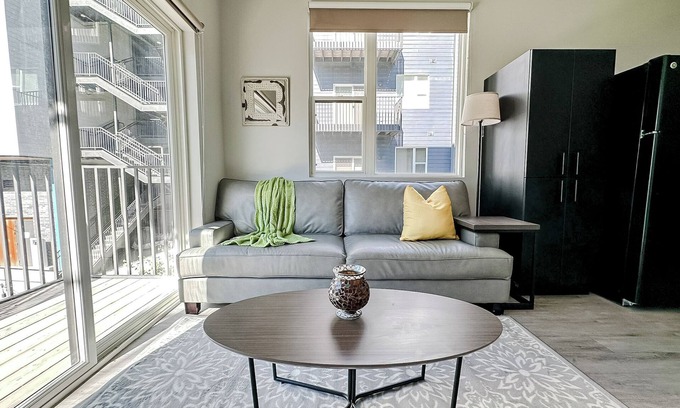 Downtown Omaha Apartment | Sleepover: Inspiring 1BD/1BA + Gym - Downtown Omahan