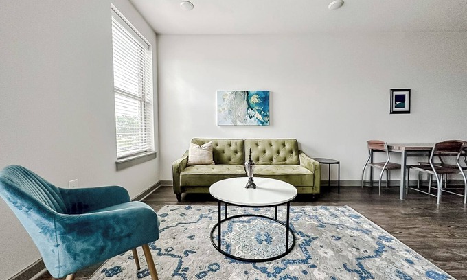 North Little Rock Apartment | Sleepover: Plush 1BD/1BA + Gym - Little Rock