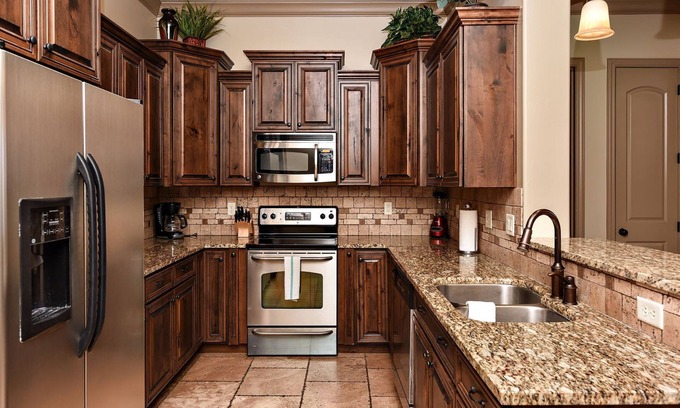Hurricane Resort | SLEEPS 12! ASTONISHING Condo Resort Close to ZION's National Park