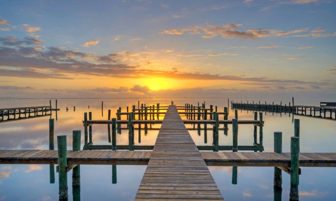 Flour Bluff House | Sleeps 24, 3 Homes | Bayfront Pool, Boat Dock, Views | Laguna Village Hideaway