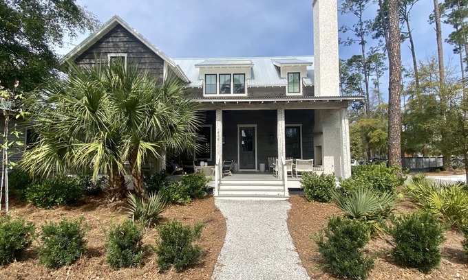 Palmetto Bluff House | Sleeps Up to 10 and Bikes Are Included!