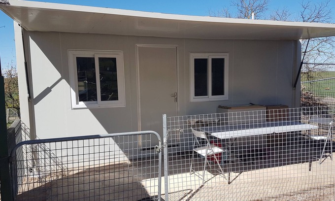 Coree Cabin | Small Cabin and separate Caravan In The Countryside Near Canberra