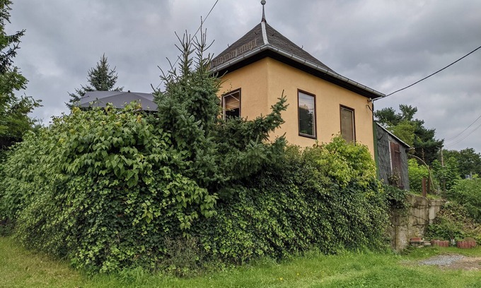 Saalburg-Ebersdorf Apartment | Small vacation apartment by the Thuringian Sea