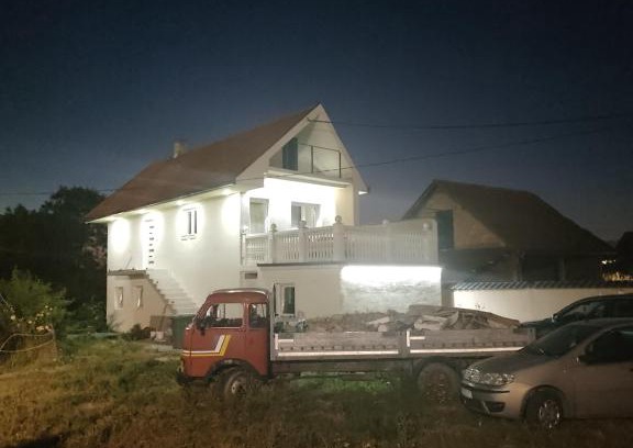 Obrenovac House | Smestajna jedinica za pet osoba