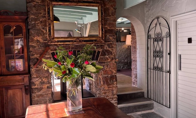 Brixham Hotel | Smugglers Haunt Hotel