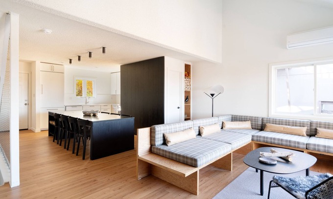 Tannersville House | SNØFALL@CAMELBACK
