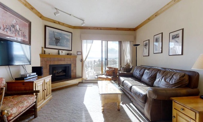 Steamboat Springs Hotel | Snow Flower 309