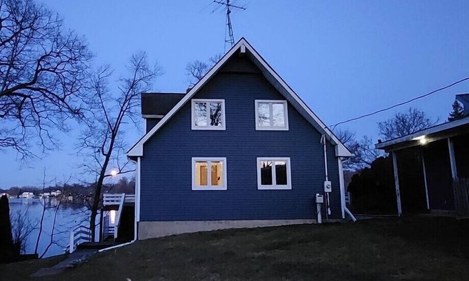 Fremont House | Snow Lake Chalet Northeast Indiana