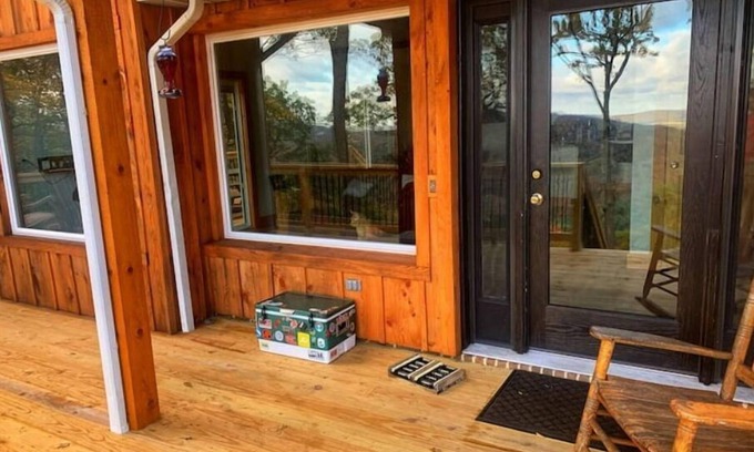 Claysburg Cabin | Snow Problem. "The Best View on the Mountain