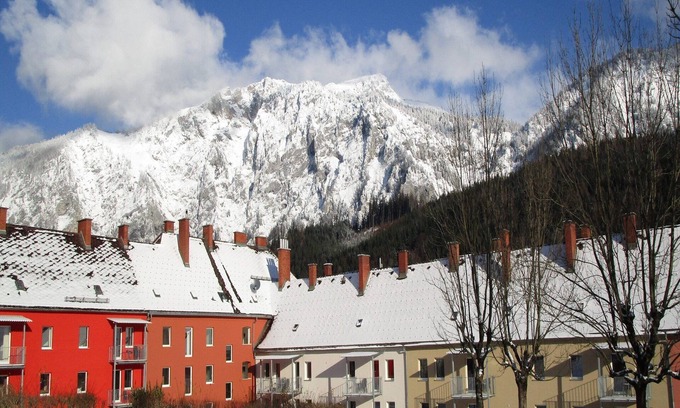 Eisenerz Apartment | Snug apartment with balcony