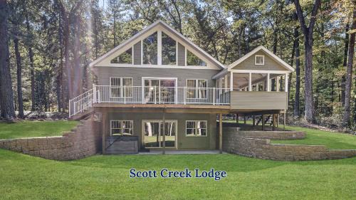 Kendall House | Snug Cabin with Hiking Trail and Private Lake Access