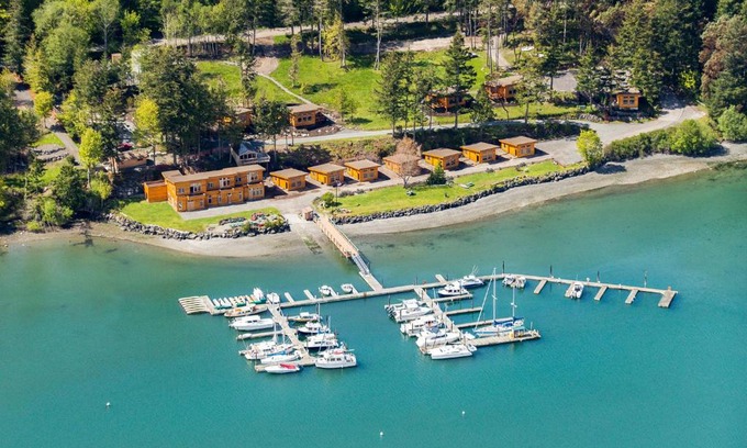 Friday Harbor Ski Chalet | Snug Harbor Resort and Marina