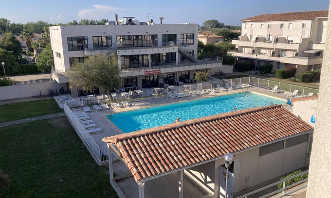 Le Grau-Du-Roi Apartment | Sol-y-Days Cap Camargue, duplex sleeps 5 with heated swimming pool
