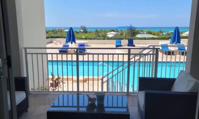 The Bight Apartment | "Soleil"- Updated Luxury Studio- Turtle Cove- Stunning Carribean Views